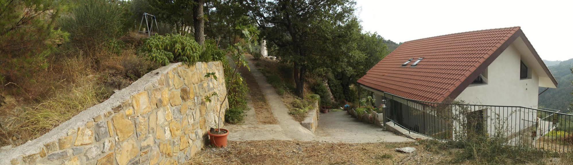 B&B L'Intrigante Seborga Bagian luar foto